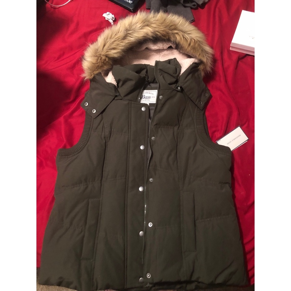 Bass olive green vest jacket!